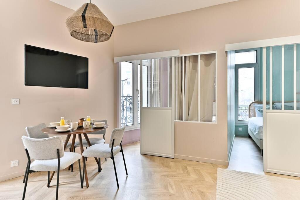 Appartement Proche Parc Monceau - III Paris Dış mekan fotoğraf